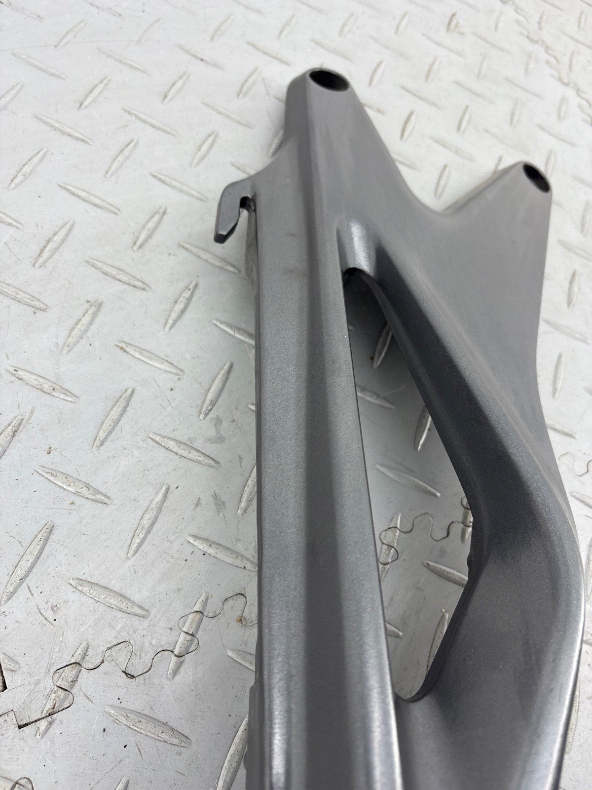 KTM DUKE 890 2021 REAR R & L SUBFRAME BRACKETS MOUNTS 64103002006 64103002005 - Image 10