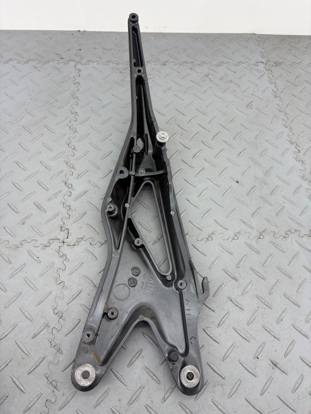 KTM DUKE 890 2021 REAR R & L SUBFRAME BRACKETS MOUNTS 64103002006 64103002005 - Image 24