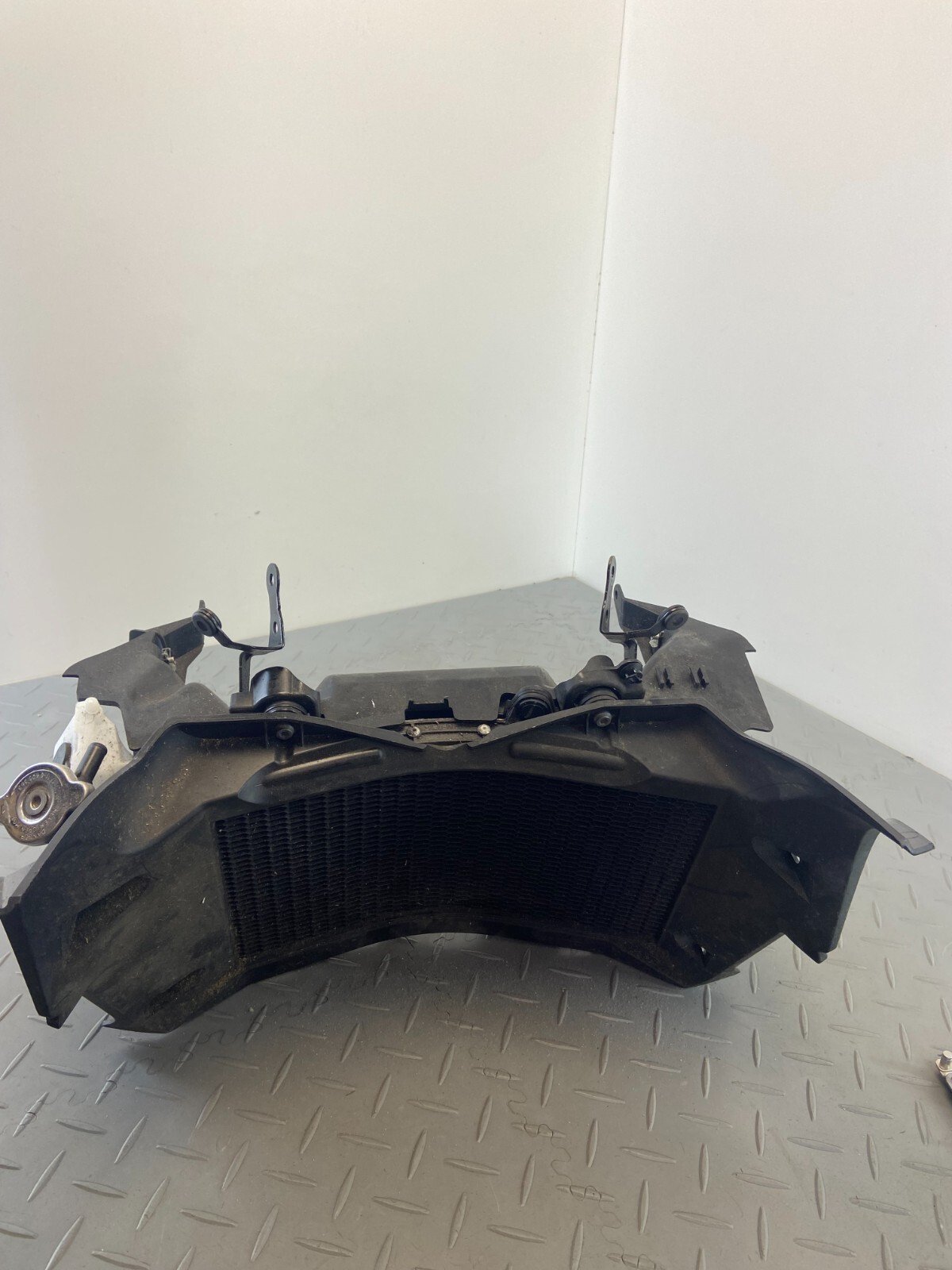 BMW F850GS ADV 2020 COMPLETE WATER COOLING RADIATOR FAN - Image 2