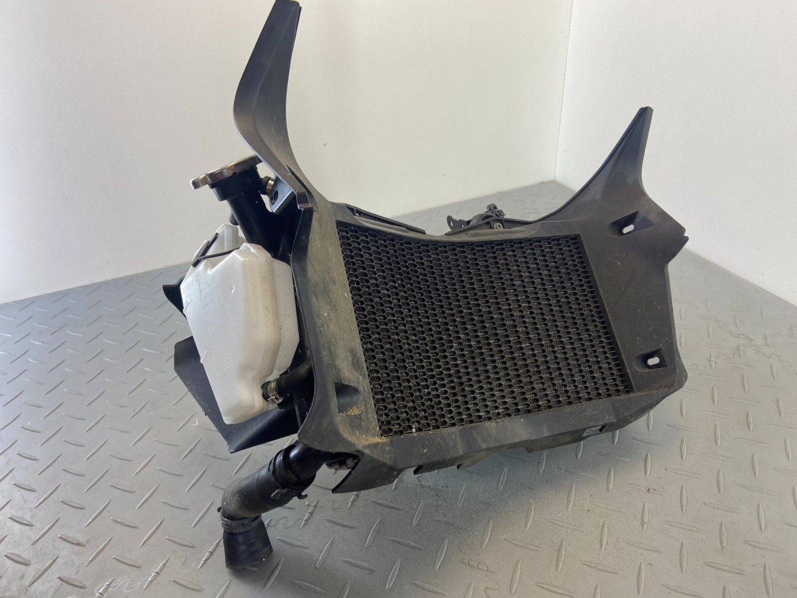 BMW F850GS ADV 2020 COMPLETE WATER COOLING RADIATOR FAN - Image 3