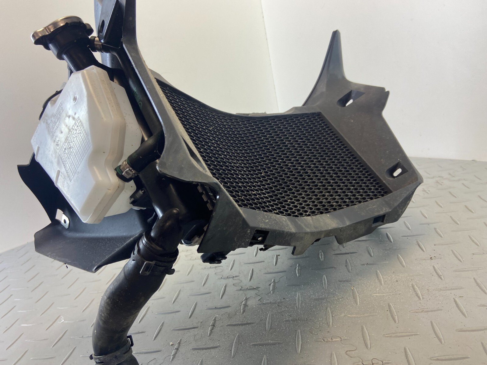 BMW F850GS ADV 2020 COMPLETE WATER COOLING RADIATOR FAN - Image 4