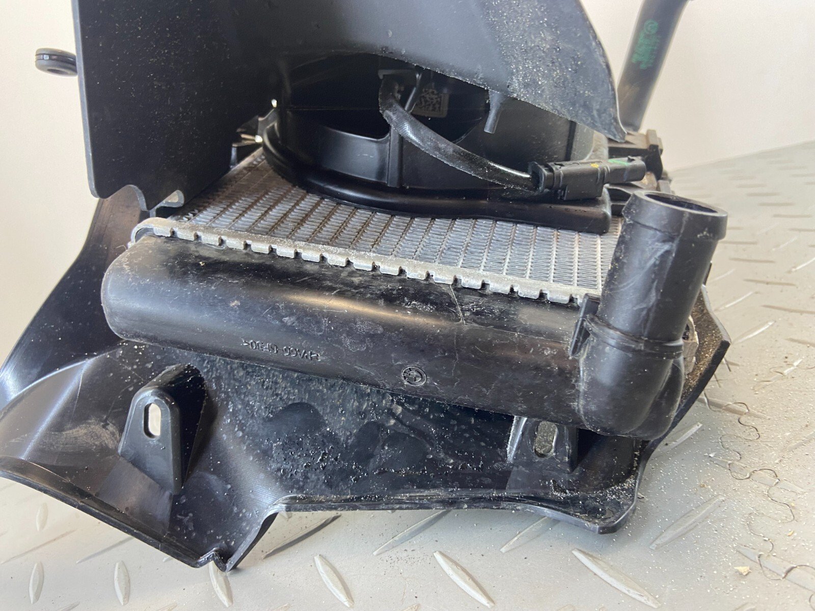 BMW F850GS ADV 2020 COMPLETE WATER COOLING RADIATOR FAN - Image 7